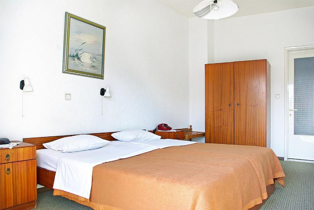 Hotel Helios Paralía Chambre photo